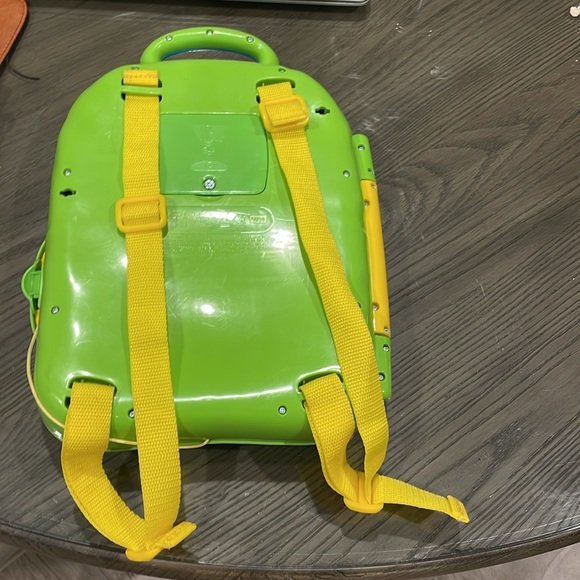 LeapFrog Green Backpack - Picture 3 of 3